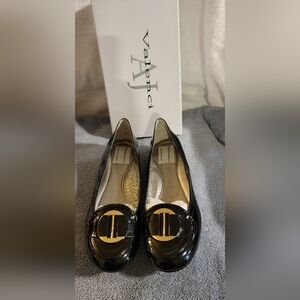 NIB-"Shiny Valenci patent leather flats. Size 8.5